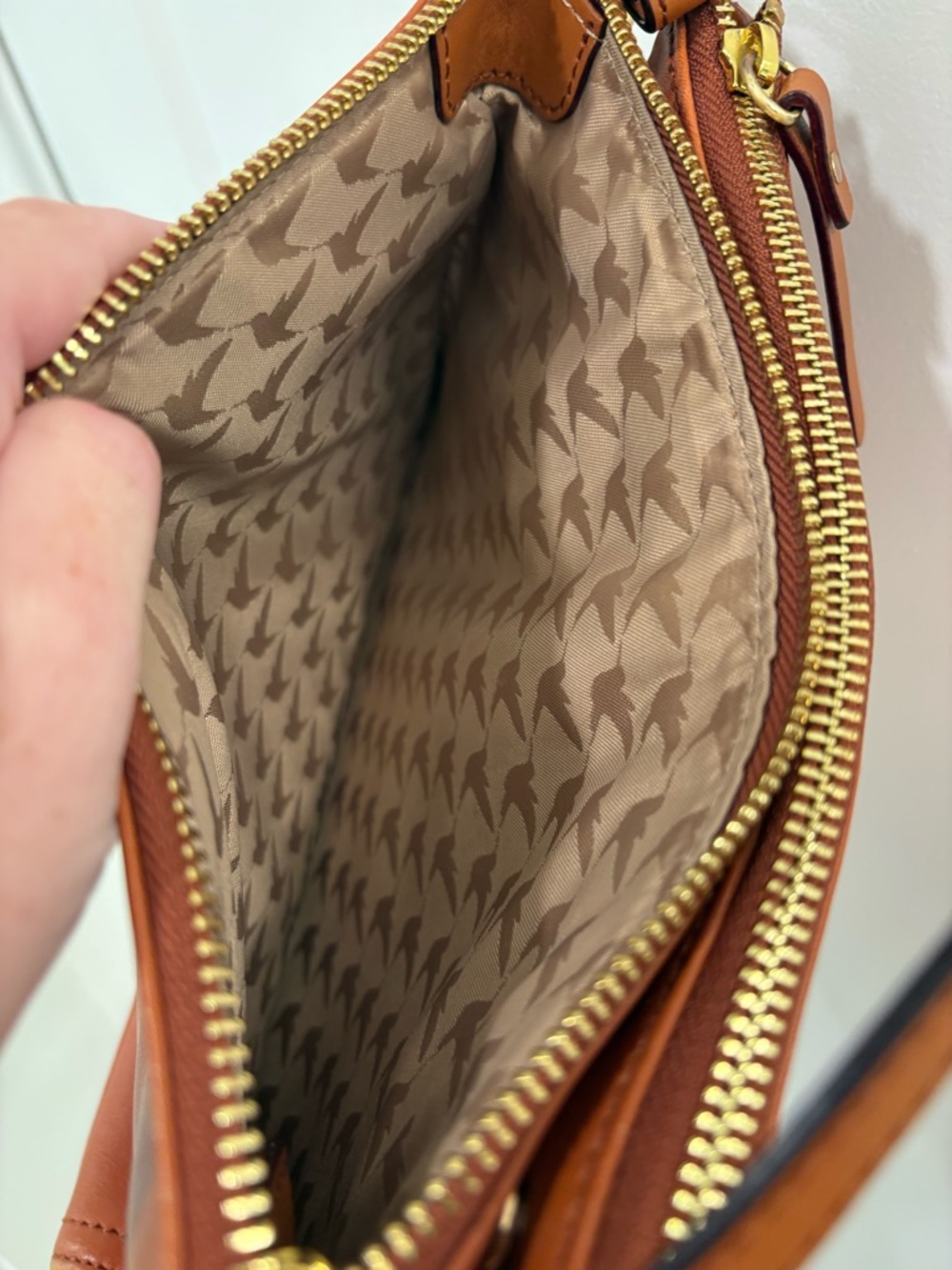 Lo & Sons Pearl Crossbody in Sienne Brown Napa Leather - Picture 13 of 16